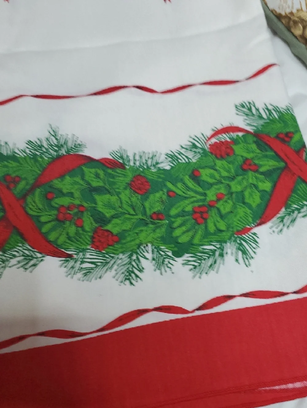 Festive Holiday Table Cloth with Red Ribbon & Green Holly Accents 12 Napkins